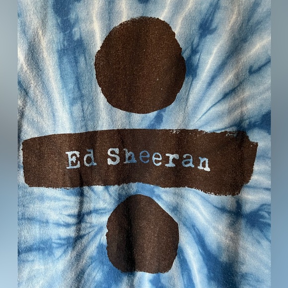 2/$25 Ed Sheeran Divide Concert Band Tye Dye Blue Tee Tshirt - Picture 2 of 5